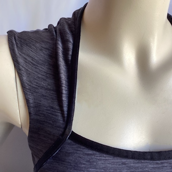 lululemon Grey/Black Cap Sleeve Top with Satin Trim Detail - Picture 5 of 5